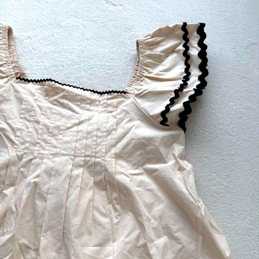 NWT Listicle Vintage Inspired Cream Blouse Size L Square Neck Cottagecore Top - Picture 5 of 16